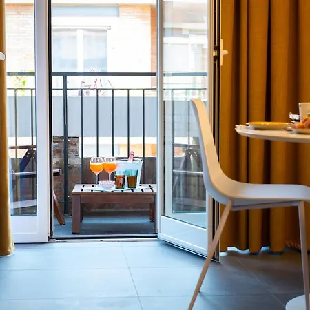 Peony - 13 Piazza Pio Xi *