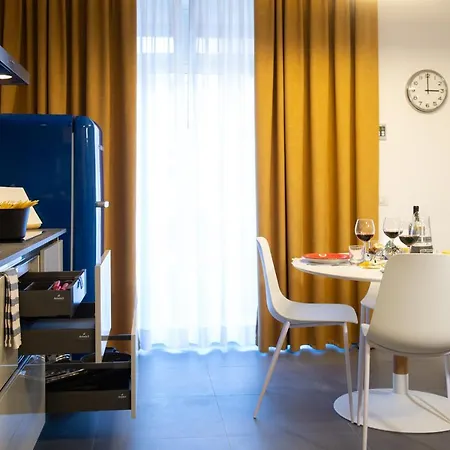 Apartament Peony - 13 Piazza Pio Xi