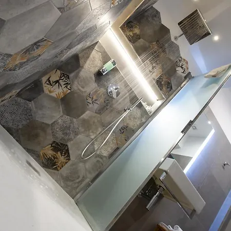 Peony - 13 Piazza Pio Xi * Rzym