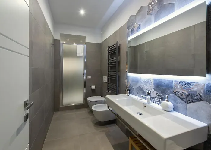 Peony - 13 Piazza Pio Xi *