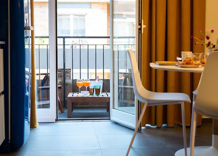 Peony - 13 Piazza Pio Xi *